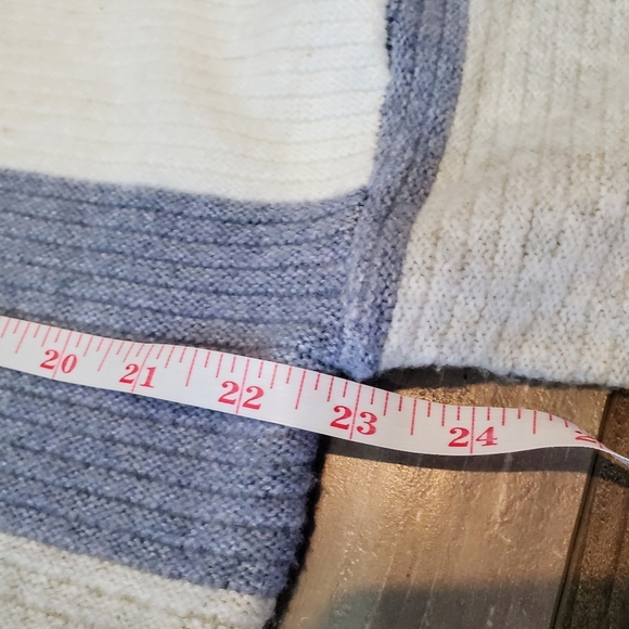 Pink Republic Blue and Gray Striped Women's Sweater Size Large - Picture 4 of 15